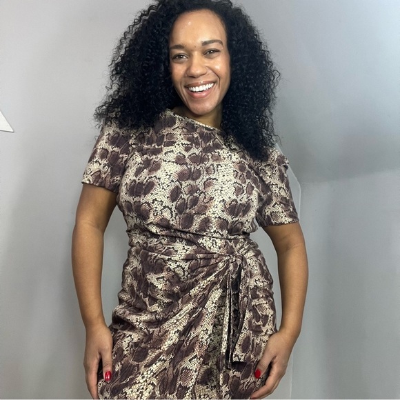 Vintage Silk Neutral Snakeskin Short Sleeve Wrap Dress Animal Print Date Night - Picture 3 of 15